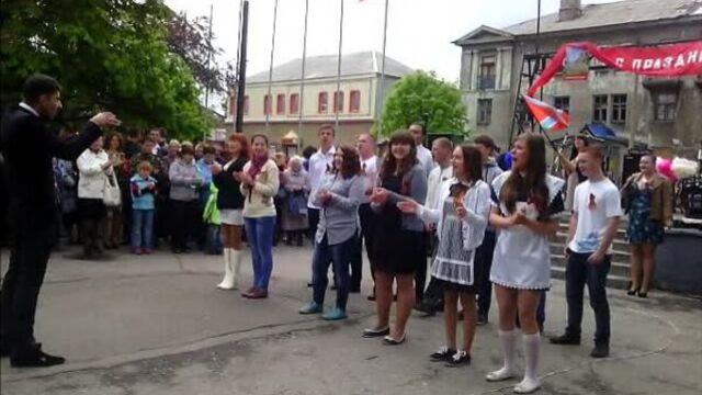 Дебальцево. 9 мая 2015. подарок городу от подписчиков группы "дебальцево днр (официальная группа)"