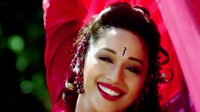 Dil ki dhadkan kehti hai | mohabbat 1997 | song | madhuri dixit, akshay khanna, sanjay kapoor