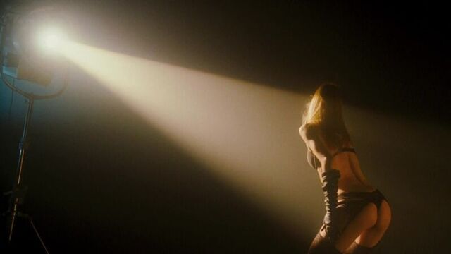 Sienna guillory nude - the big bang (2010) hd 1080p watch online