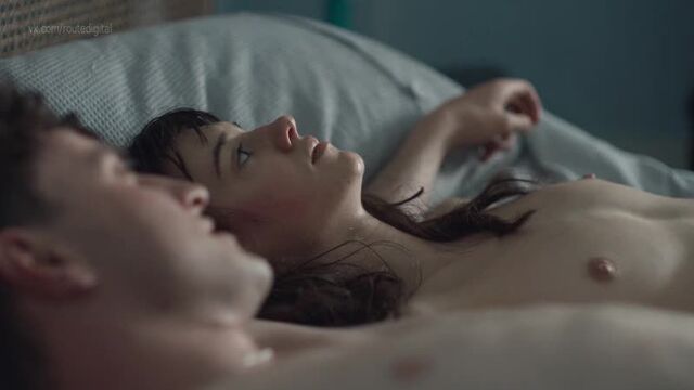 Daisy edgar-jones, aoife hinds nude - normal people s01e01-12 (2020) hd 1080p / дэйзи эдгар-джонс, ифа хайндс - нормальные люди