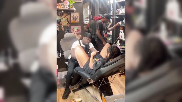 The girl could not hold back and began to squirt passionately