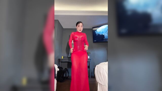 Michael chávez's sexy tiktok video showcasing his assets