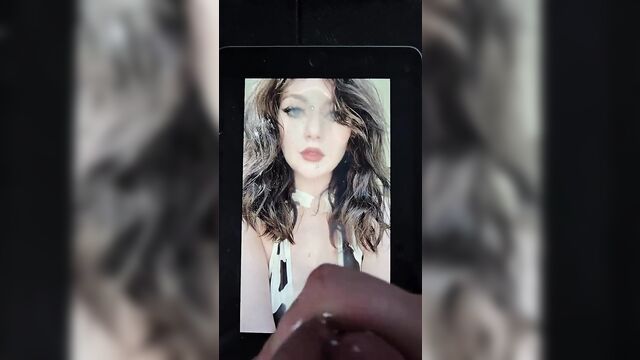 Justaminx gets her pussy filled with cum in an amazing tribute!