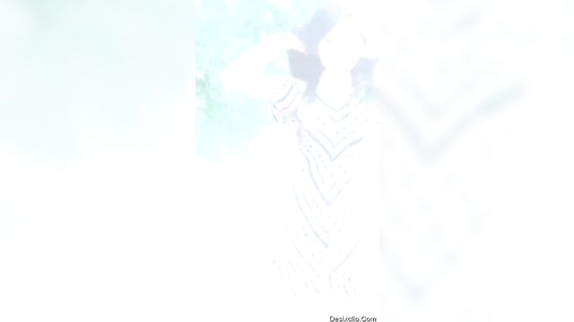 Desi hottie fingered her pussy in hot masturbation session