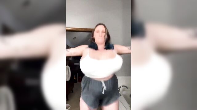 Busty mom with huge tits gets her boobs smashed by hangers