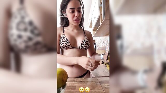 The pretty woman mirella santos trying on new bikinis on the camera