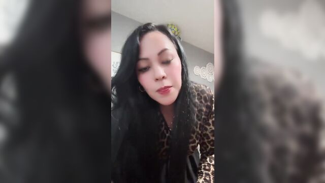 The juicy ass of the game@karenblue, a viral video on facebook