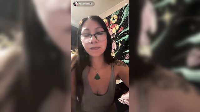 Young tiktok model flashing her boobs on the camera live stream