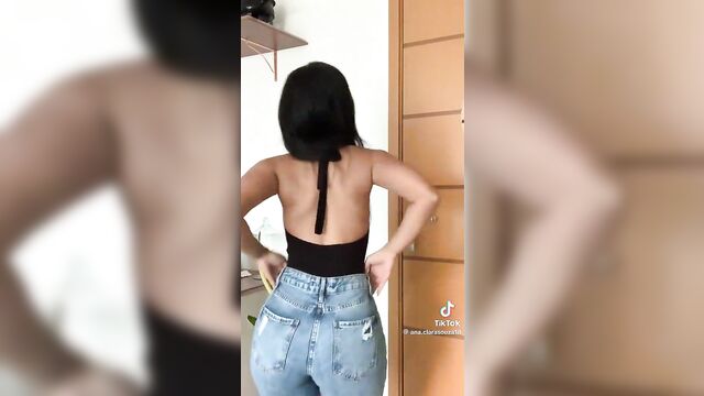 Hot brazilian babe ana clar souza enjoys getting her asshole gapped