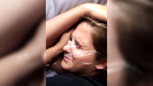A guy fucks his girlfriend in a steamy leitada session