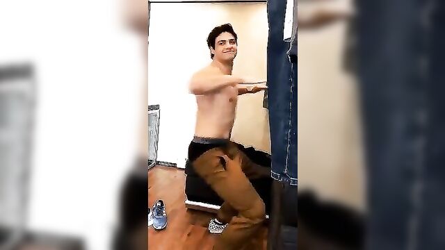 Noah centineo's huge cock in action, damn hot!