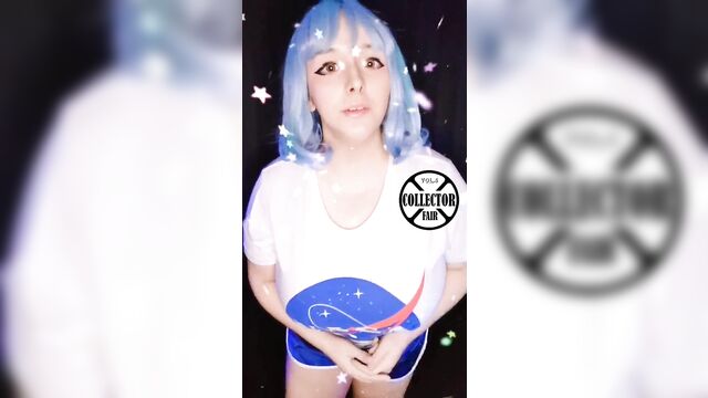 Busty cosplayer r@vennyuug@0 gets her huge jugs handled by a pro