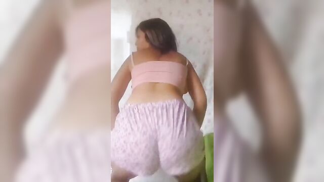 The girl from the favela is dancing with a lot of energy
