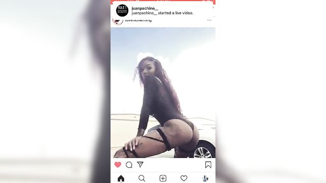 Hot ebony chick luv love stripping and teasing on instagram live