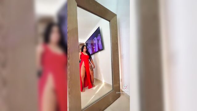 Tiktok model’s leaked nudes spread like wildfire on social media