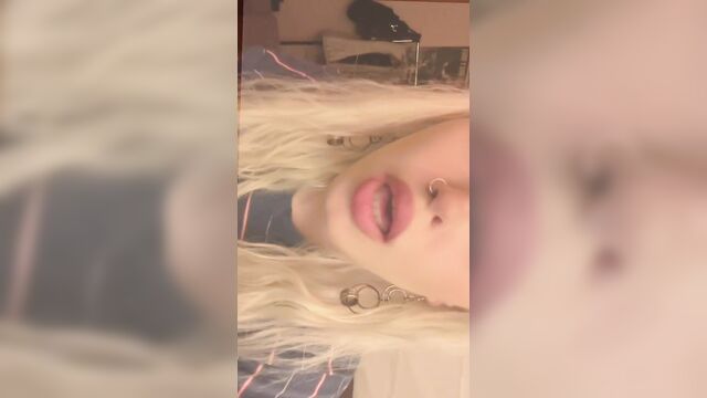 Plump red lips beg for cock sucking with sexy blonde tease