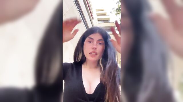 I’m a horny streamer, let’s get wild on the balcony!