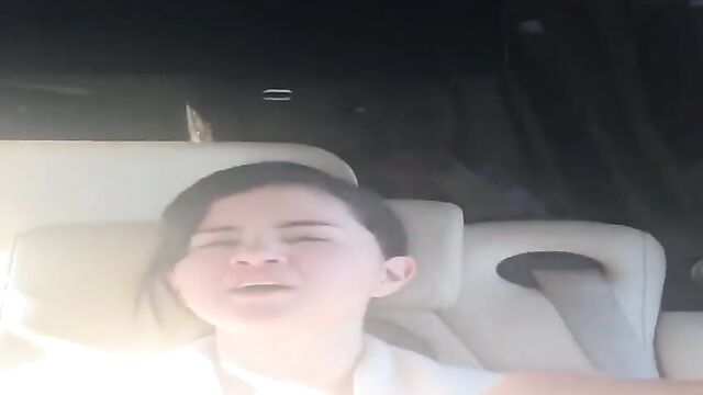 Selena gomez gets her pussy filled with pulsating cum