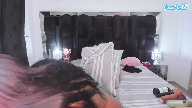 Lexiiross is a porn actress who loves to fuck with big cocks