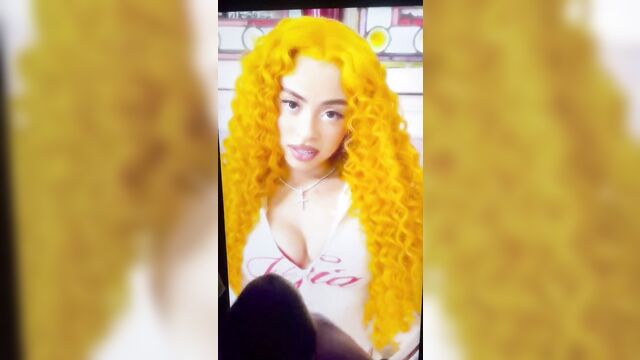 Fap tribute to ice spice with a cum finish