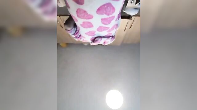 Up skirt sex with a hot mom who has no panties on