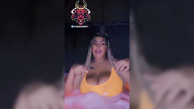 Famous moroccan woman exposed her slutty side in public