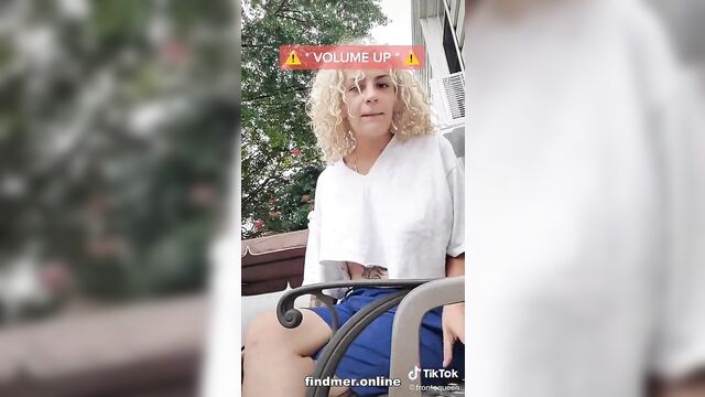 Frontoqueen nip slip and underboob - tiktok, a hot video!