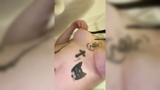 Legally hot college girl takes shower and calls you