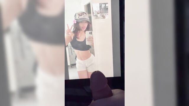 A tribute to all the women who love to receive cum on their faces