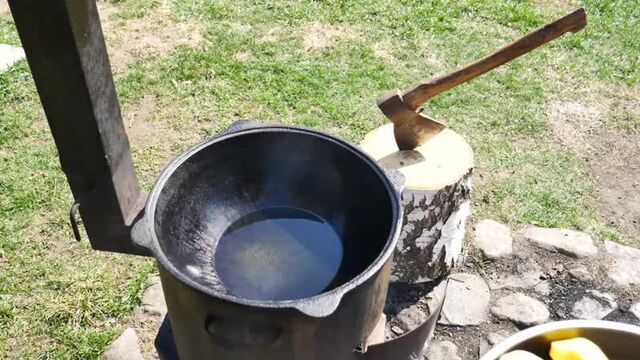 Казан-кебаб из курицы (720p).mp4