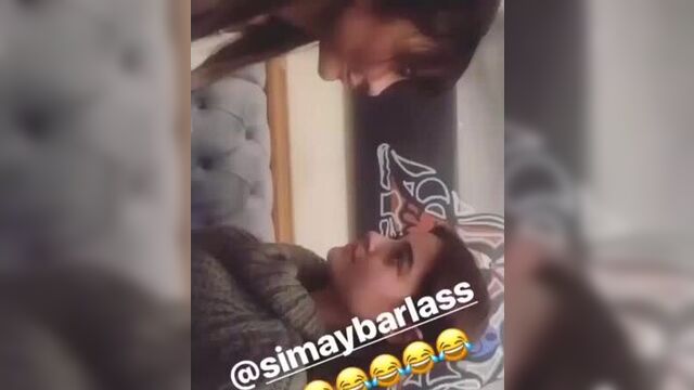Simay barlas 