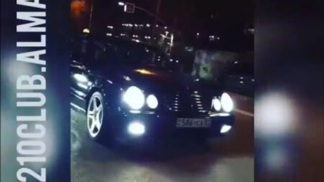 W210 club almaty