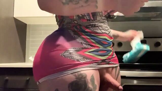 Phat ass ts getting off again