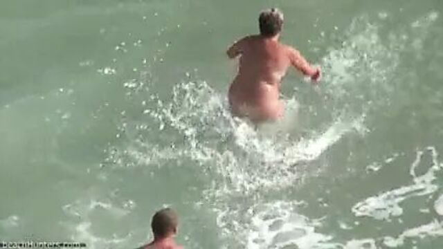 Fat mature nude