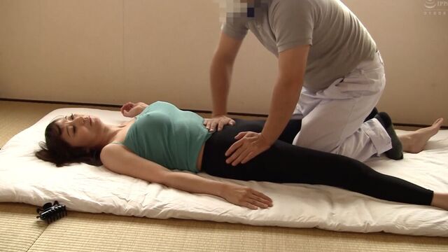 Tricking wives who hadn't gotten laid for over years getting an extreme sexual massage