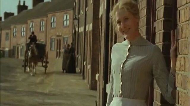 Sarah lancashire in sons and lovers (2003)