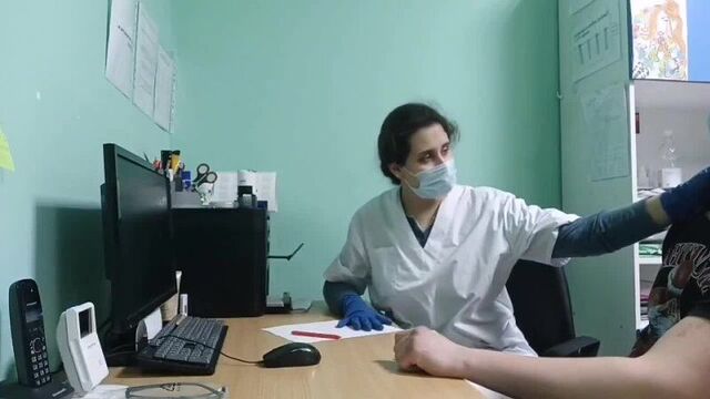На приеме у врача( реальное видео)