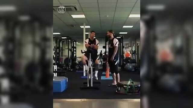 Лео месси